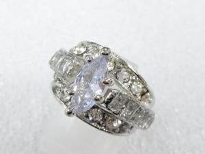 クリスタル　指輪(11号)